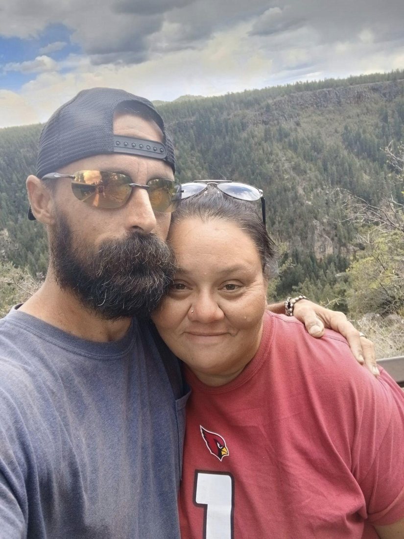 The couple featured in the storm-damage fundraising campaign